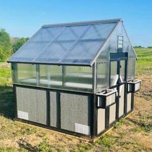 8x8 greenhouse 📍Fan and exhaust system 📍Double wall poly carbonate sheets